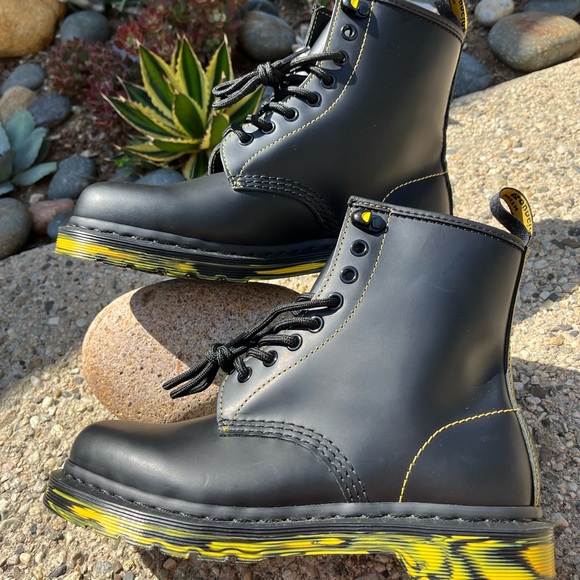 Dr. Martens Smooth Black Leather 1460 Marbled Sole Boots - Picture 13 of 16